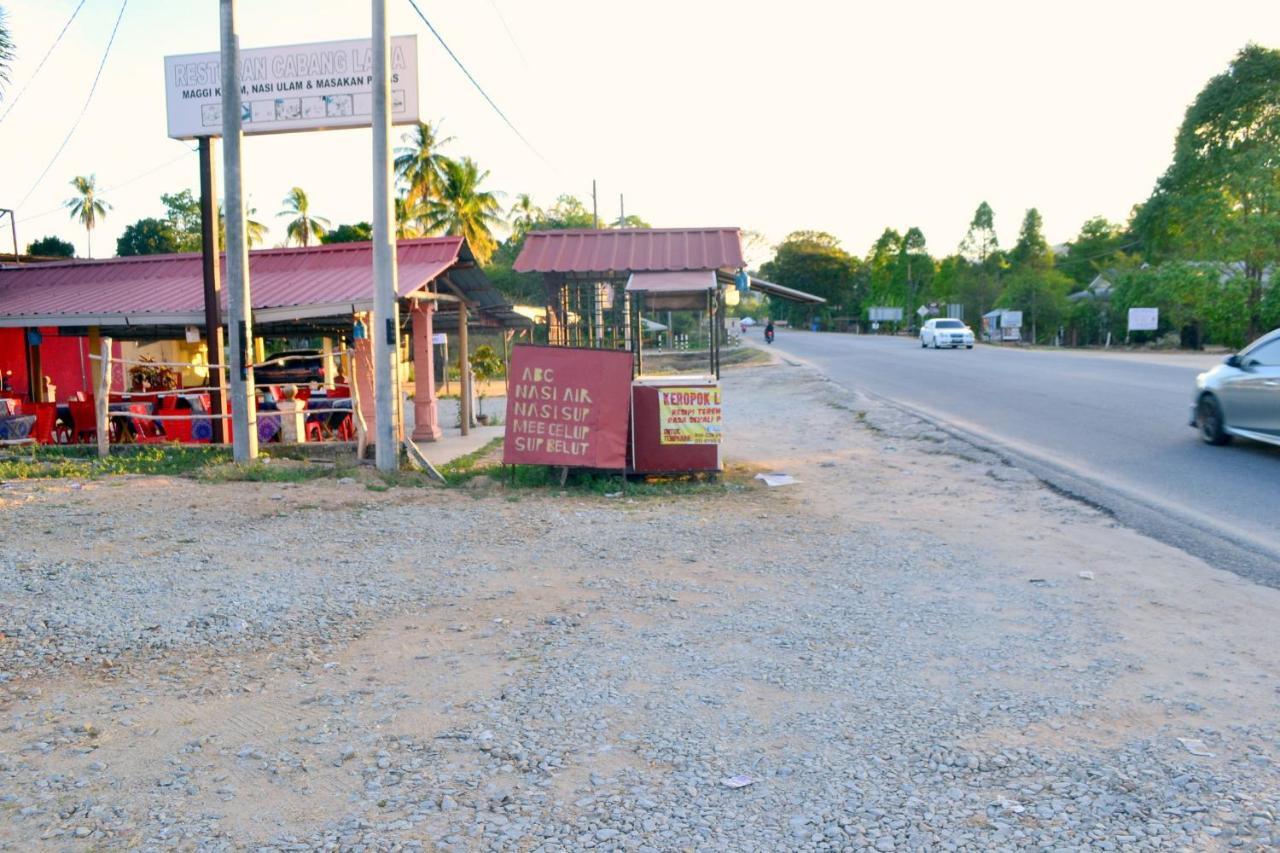 Homestay Jertih Besut Terengganu Экстерьер фото